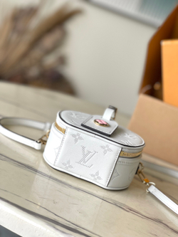 Louis Vuitton Mini Boite Chapeau