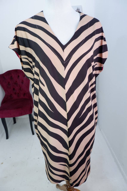 Платье OVS стильное, маркировка L, визуально на 46-48 размер