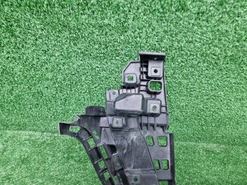 Кронштейн переднего бампера Hongqi H5 2 (22-нв)