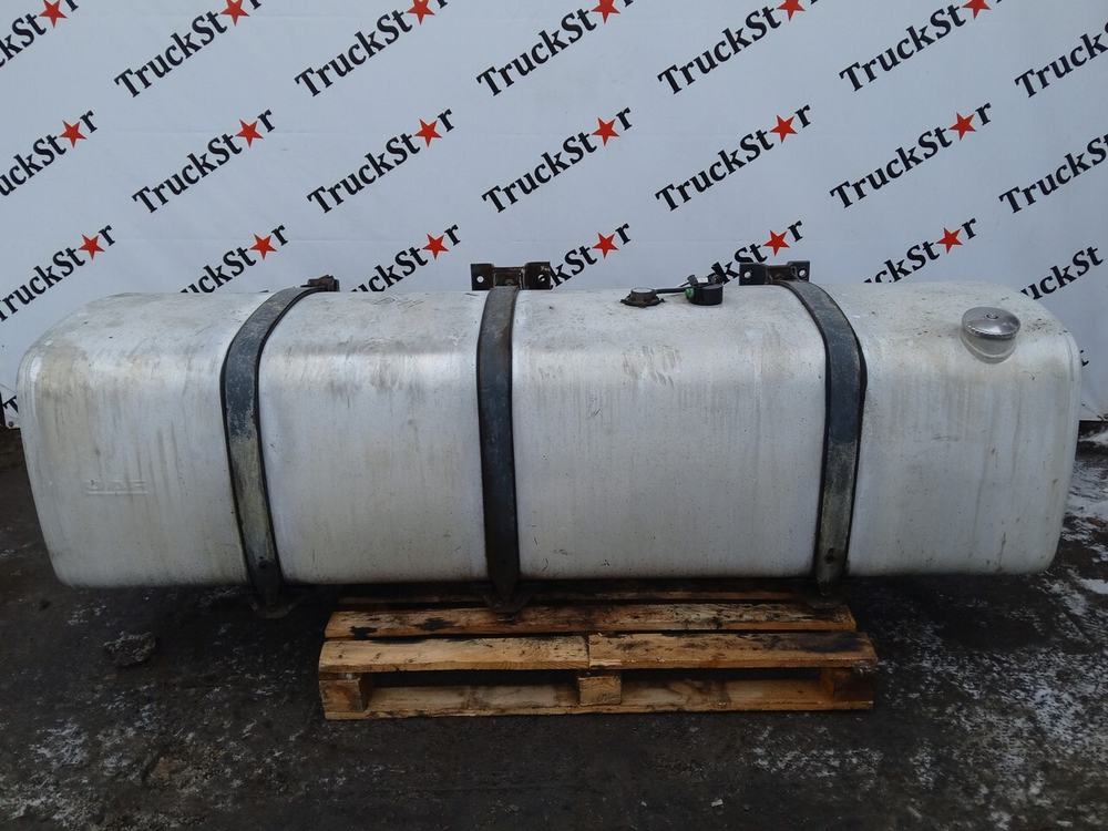 Бак топливный 850L