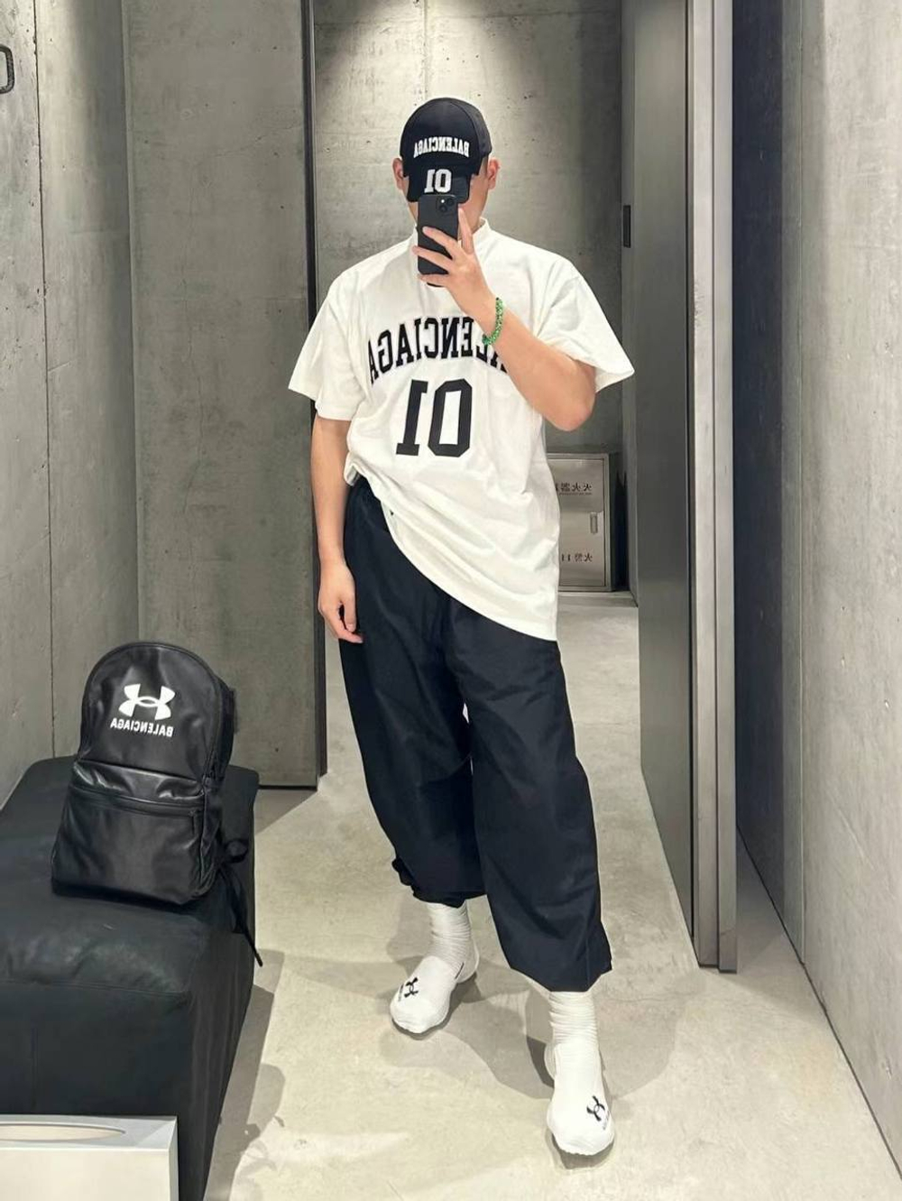 Футболка Balenciaga