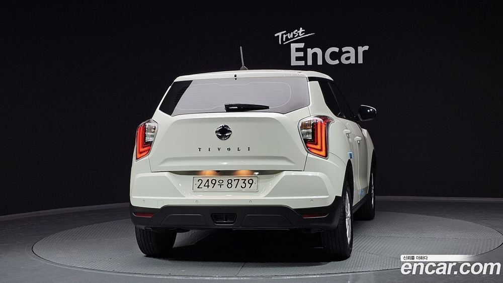KG Mobility (Ssangyong) Very New Tivoli Дизель 1.6 2WD (05.2020)
