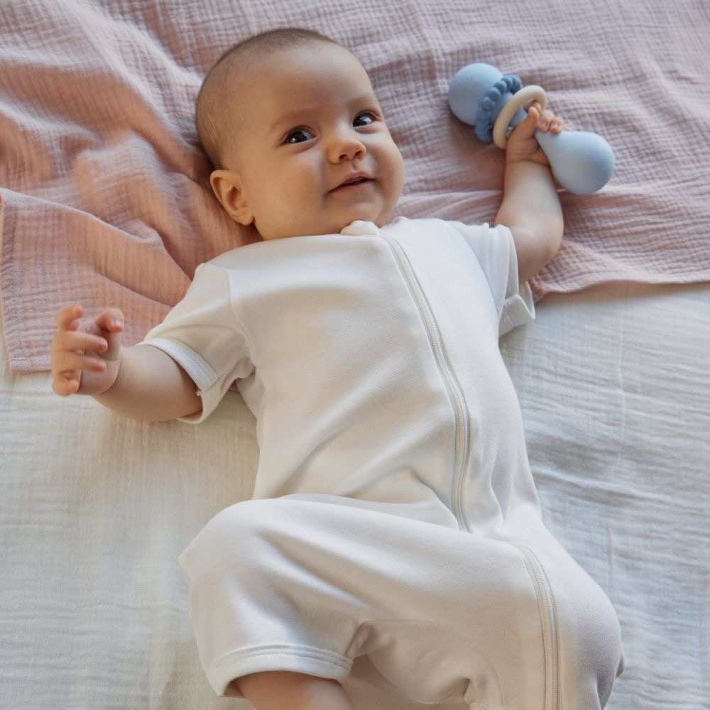 Погремушка Гантеля, Небо