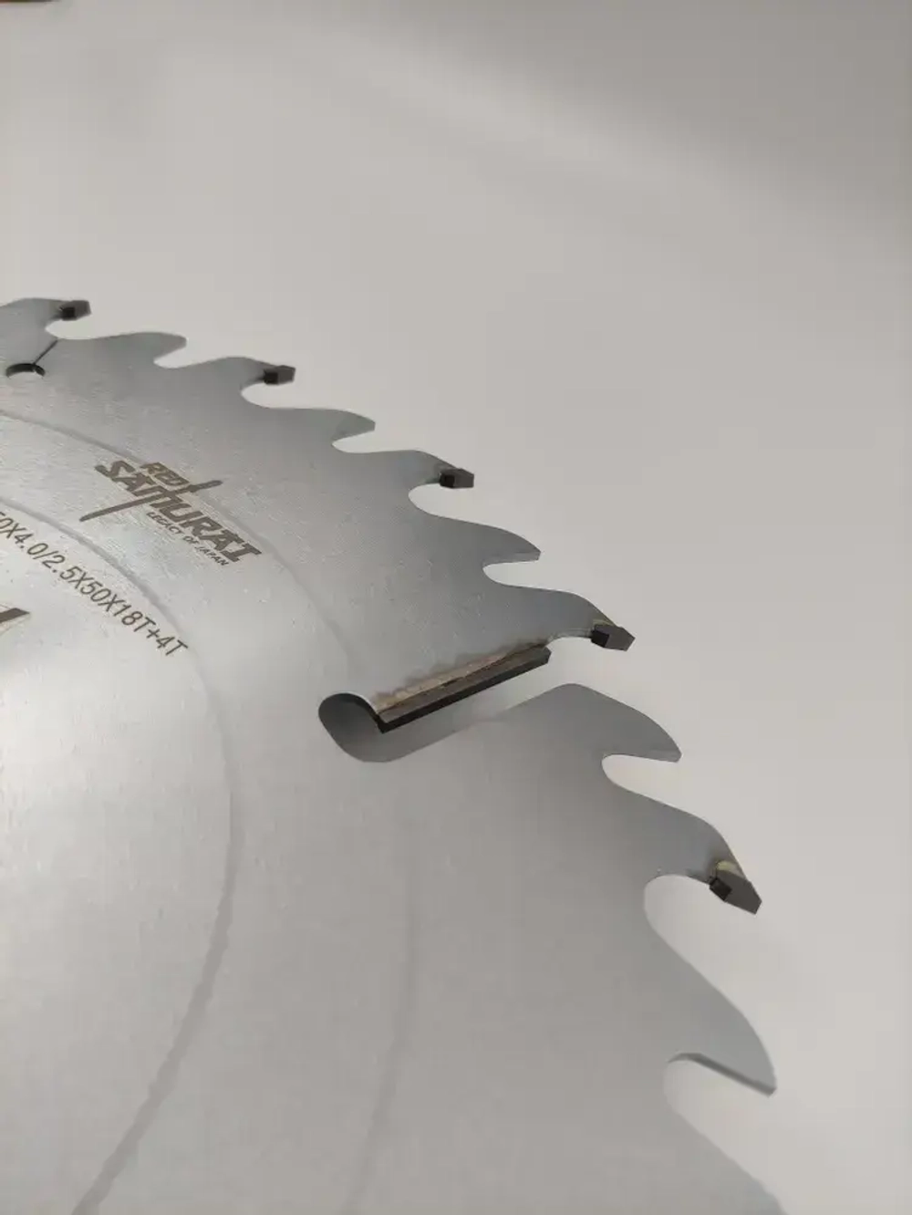 Диск пильный 350x50x4.0/2.5 z18+18+4 RED SAMURAI