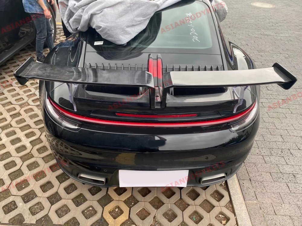 Карбоновый спойлер для PORSCHE 911 992.1 CARRERA S 2019–2025