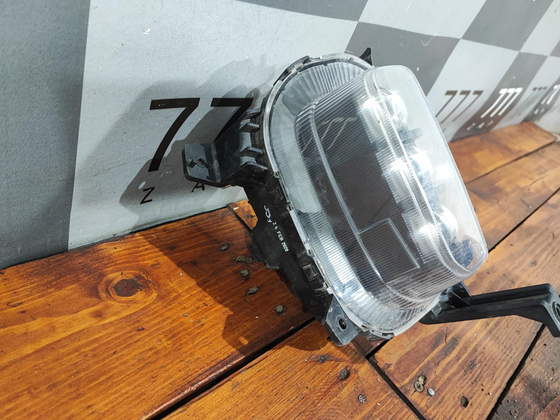 ПТФ передняя правая Kia Seltos 19-22 Б/У Оригинал 92202Q5100