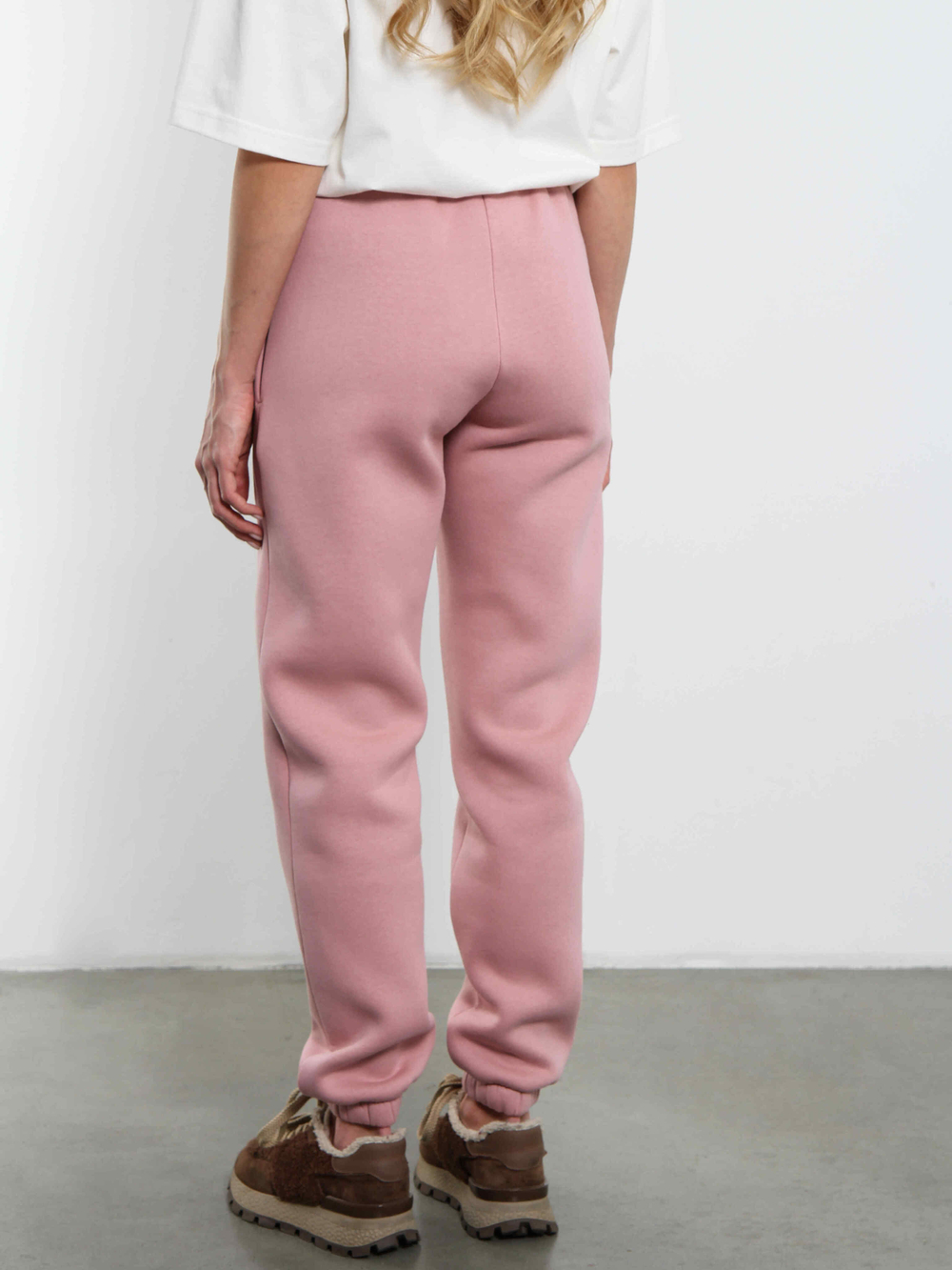 Брюки джоггеры женские розовая пудра с начесом
