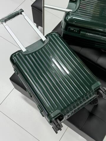 Чемодан Rimowa