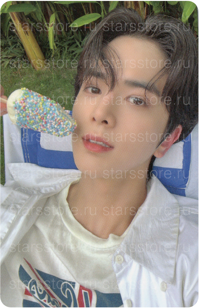Фотокарта Younghoon THE BOYZ PHANTASY Pt.1 Christmas In August (APPLE MUSIC)