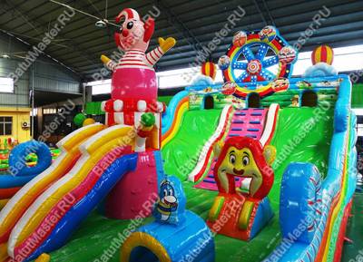 Коммерческий надувной батут «Парк развлечений Мульти» 15*8*8 м