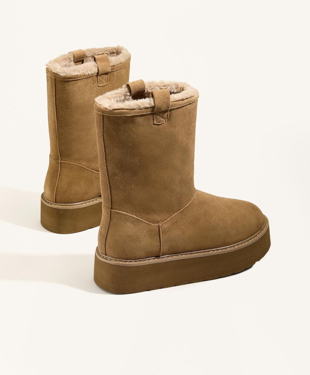 OYSHO Сапоги из спилка на платформе, кротовый