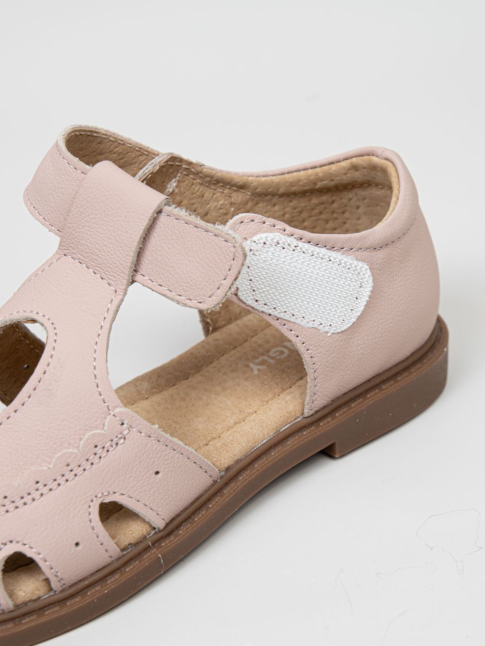 Сандалии "Роза" на застежке