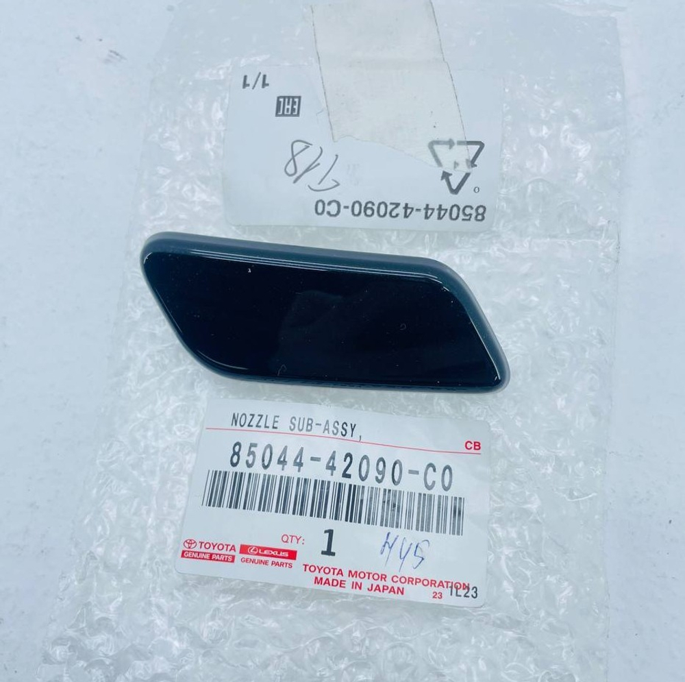 Заглушка омывателя фары правой 85044-42090-C0 8504442090C0