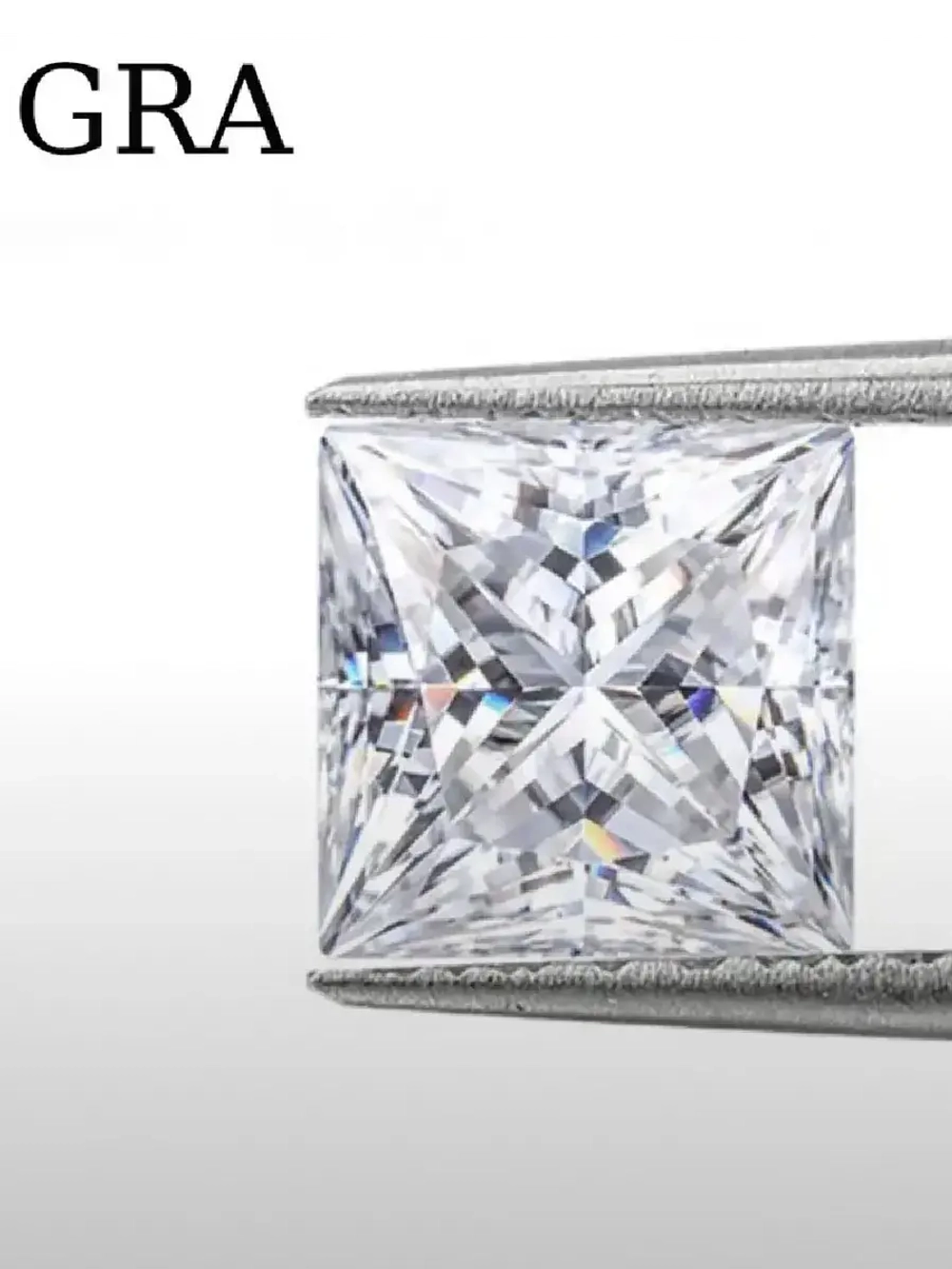 Муассанит принцесса 5.5×5.5мм 1сt