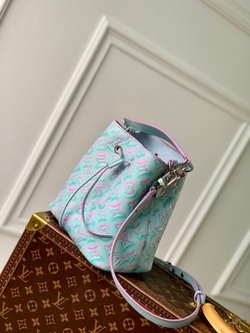 Louis Vuitton NeoNoe BB