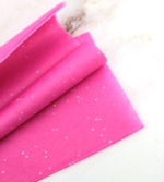 Бумага тишью ярко-розовая с блестками 50х66 см (10 листов)