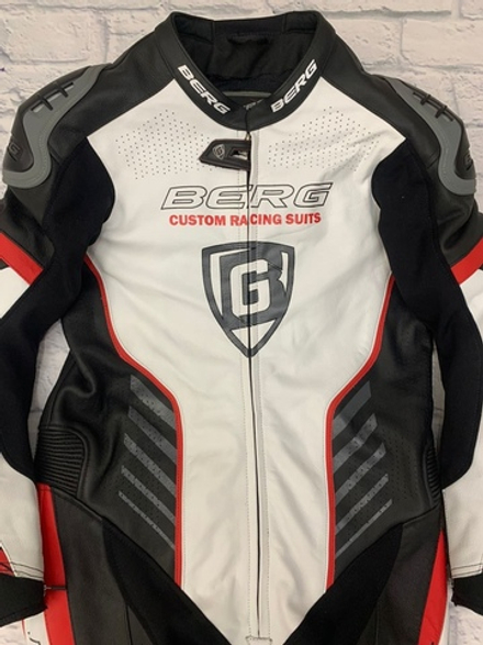 Мотокомбинезон кожаный BERG Triger Red 54