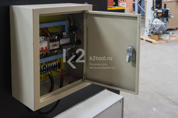 Электромеханическая гильотина STALEX SBJB 3x1300