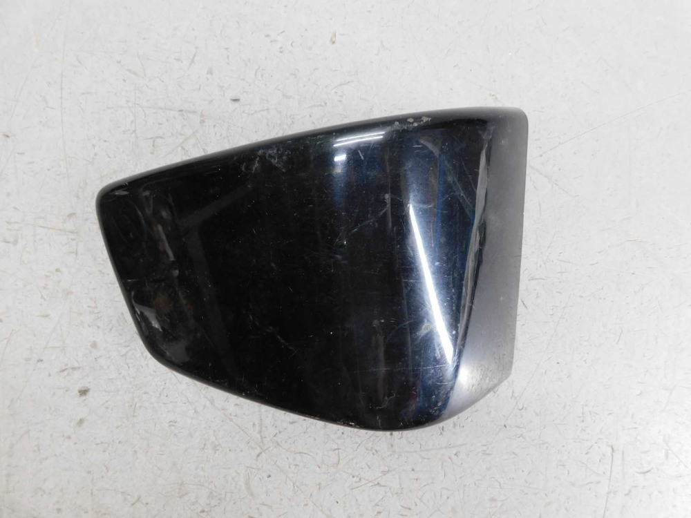 Пластик боковой правый Honda VT750  Shadow 83500-MBA 031844