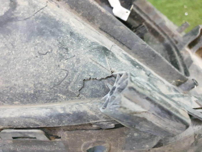 Битая Фара левая Mercedes CLA w117 C117 (2016-2019) LED