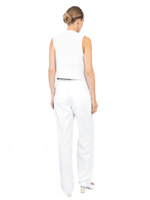 Женский кожаный жилет белый на пуговицах