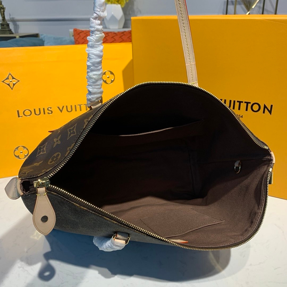 Louis Vuitton Iena MM