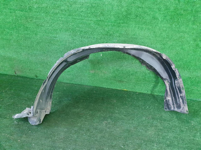 Подкрылок передний левый Toyota Land Cruiser Prado 150 (2017-н.в.)