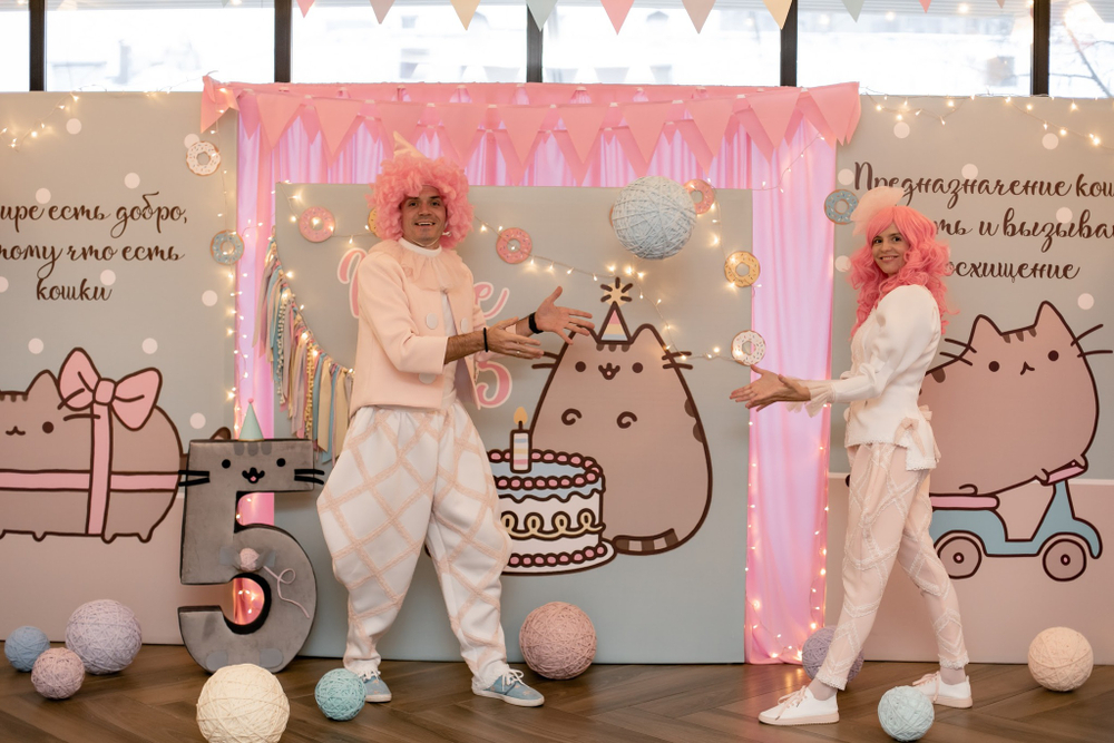 Mint Pusheen Party