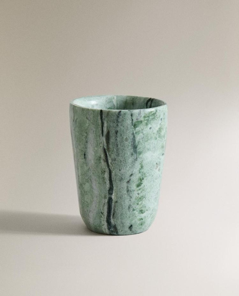 ZARA HOME СТАКАН ДЛЯ ЗУБНЫХ ЩЕТОК ИЗ МРАМОРА, ЗЕЛЕНЫЙ