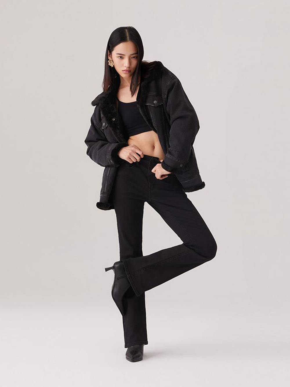 Женские джинсы клеш с завышенной талией Levi's 725 High Rise Bootcut 18759-0229, Утепленные