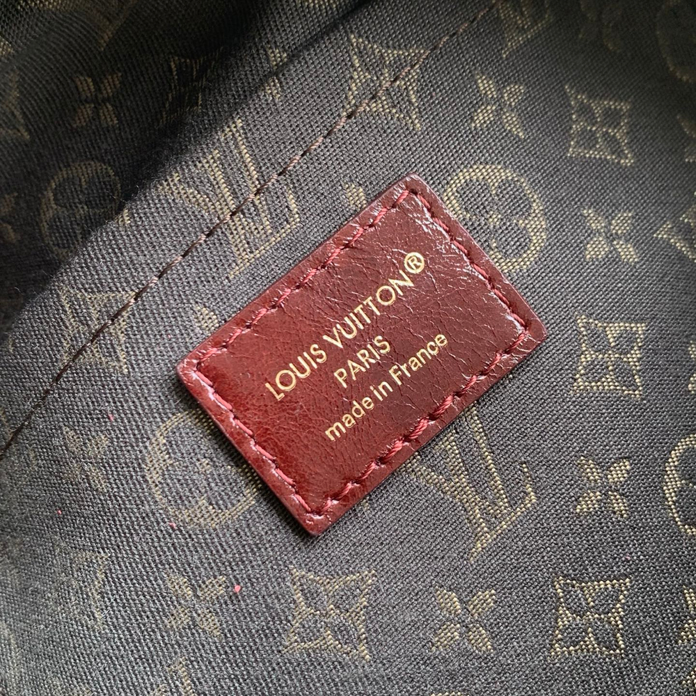 Louis Vuitton Express PM