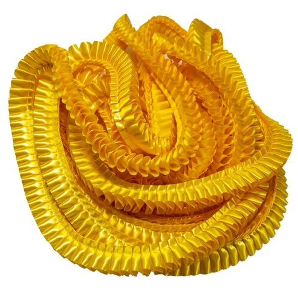 Лента плиссированная для наградных розеток. Цвет жёлто-золотой. Код цвета 33С.