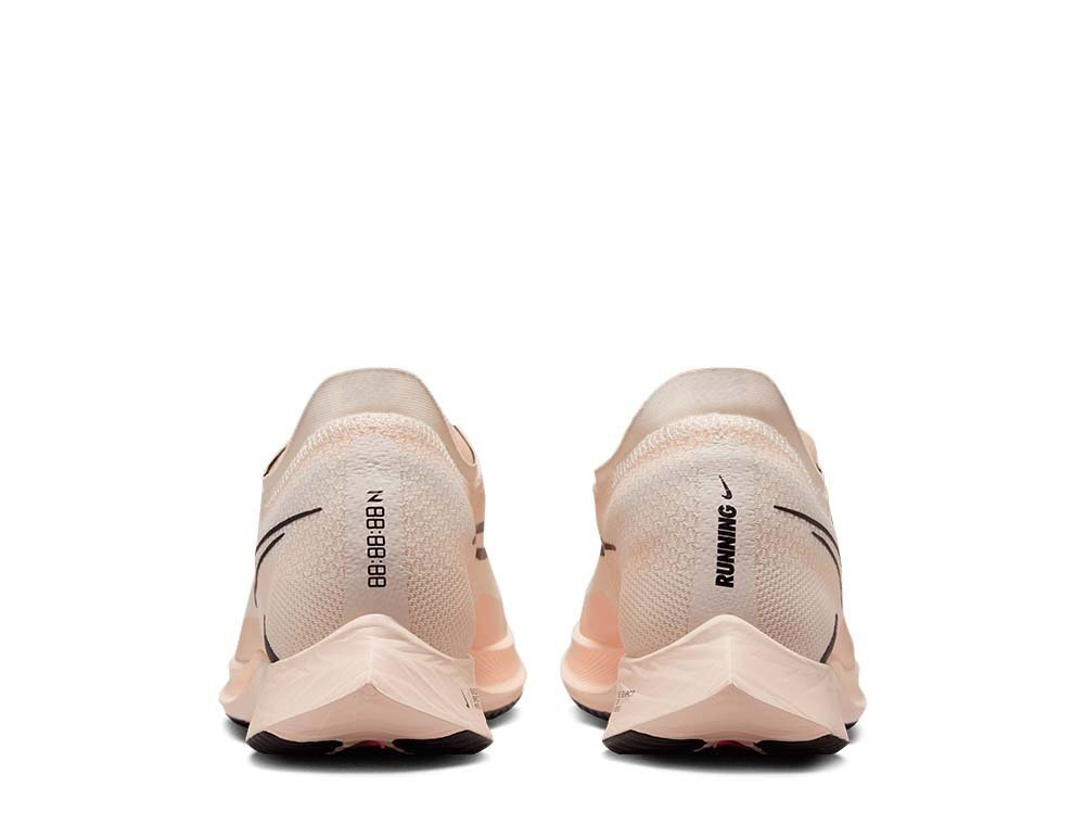 Кроссовки для бега мужские Nike ZoomX Streakfly M Лососево-Белые