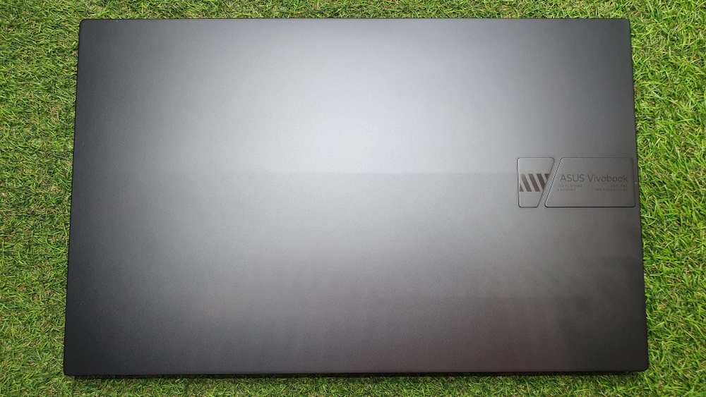 Ноутбук ASUS Ryzen 7/16Gb/FHD/VivoBook 17X M3704Y M3704YA-AU052/Windows 10