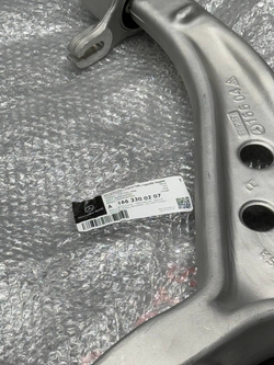 Рычаг подвески нижний Mercedes-Benz A1663300207