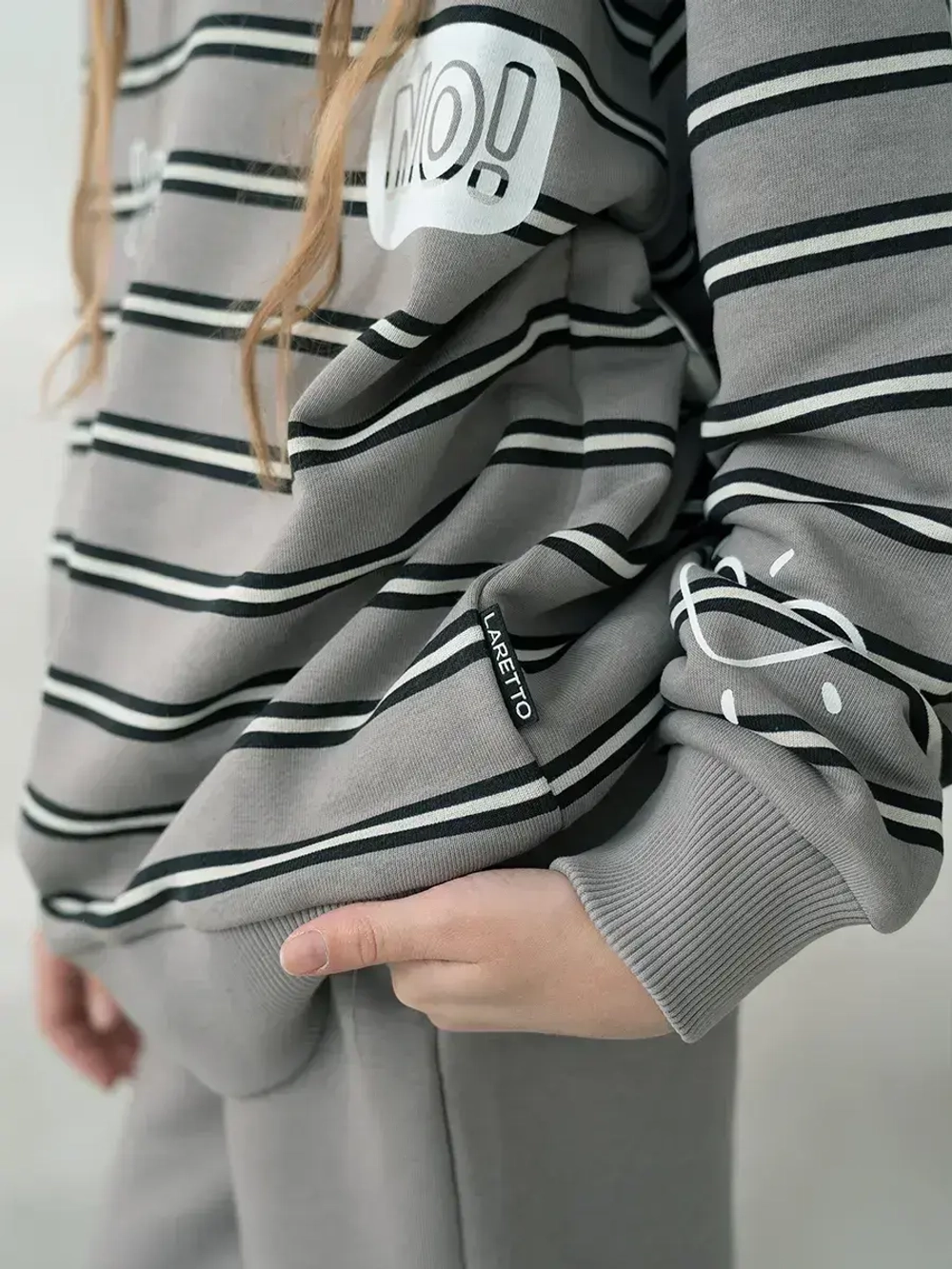 Спортивный костюм для девочки на весну серый оверсайз