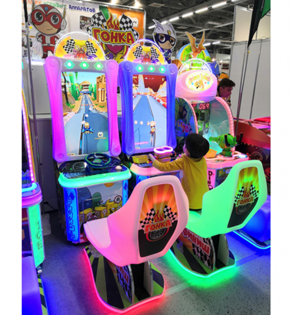 Двойной детский автомат с видеоиграми «Мотогонка»