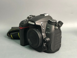Nikon D7000 10.700 кадров