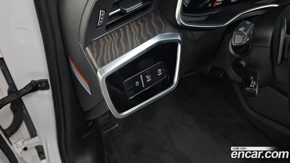 Audi A6 (C8) 45 TFSI Quattro Premium (04.2020)