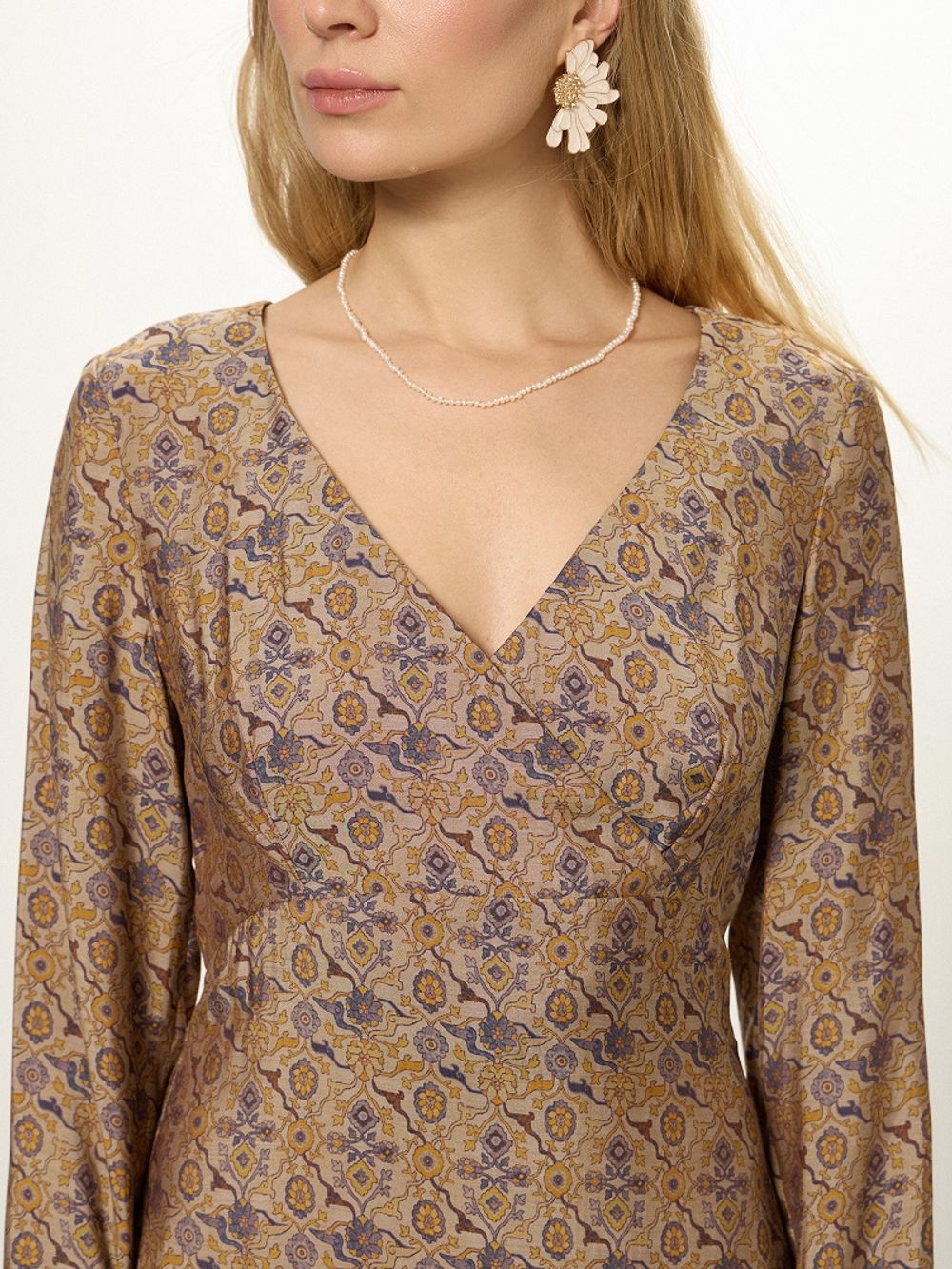 Платье Верона бежевая вискоза