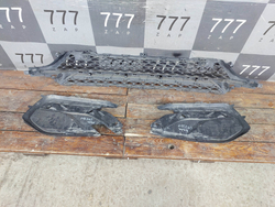 Решетка переднего бампера + накладки LADA Vesta 22-нв Б/У Оригинал 8450041598