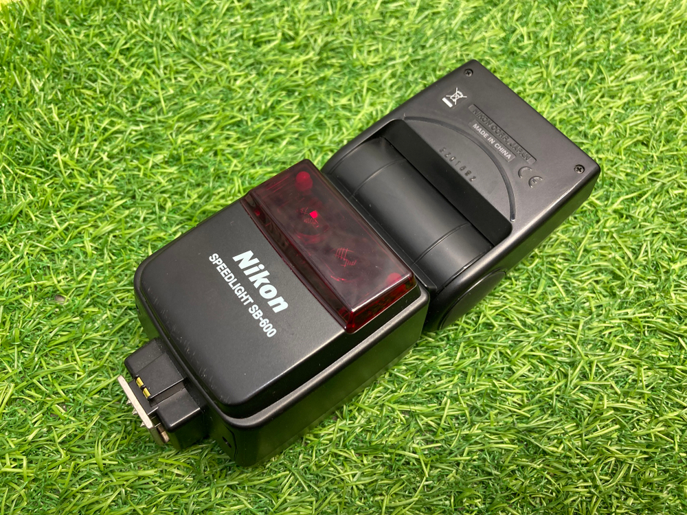 Nikon Speedlight SB-600