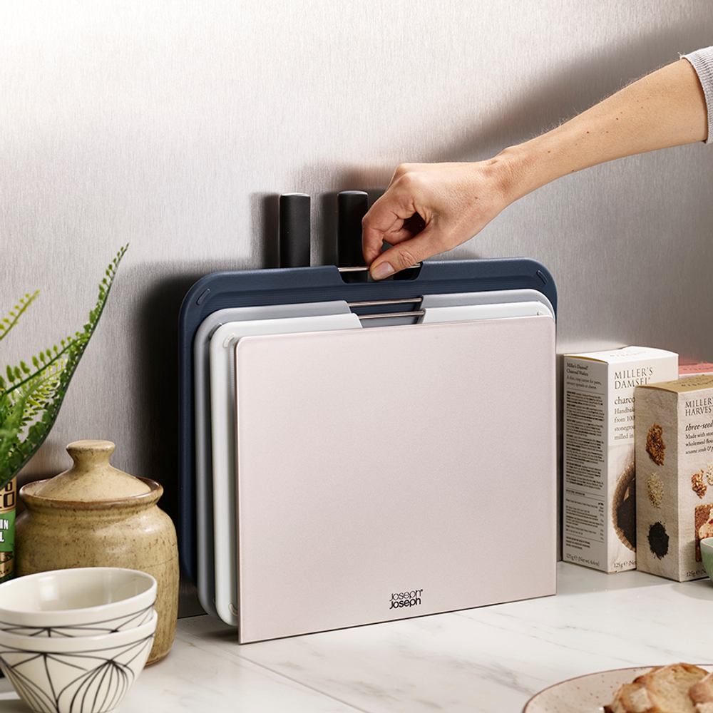 Набор разделочных досок в подставке с ножами nest plus, серый