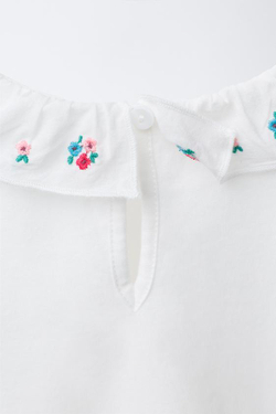 ZARA БОДИ С ВОРОТНИКОМ И ЦВЕТОЧНОЙ ВЫШИВКОЙ, ЖЕЛТОВАТО-БЕЛЫЙ