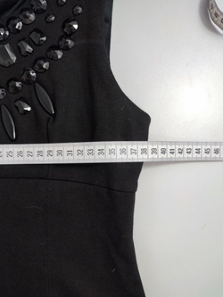 Платье с камнями 44 размер