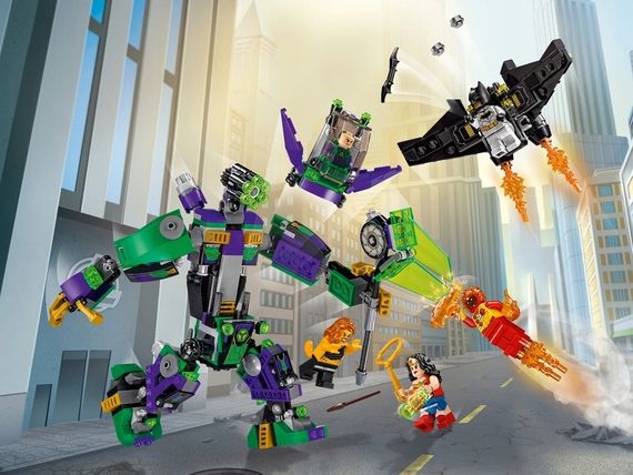 Lego konstruktor Super Heroes Сражение с роботом Лекса Лютора 76097