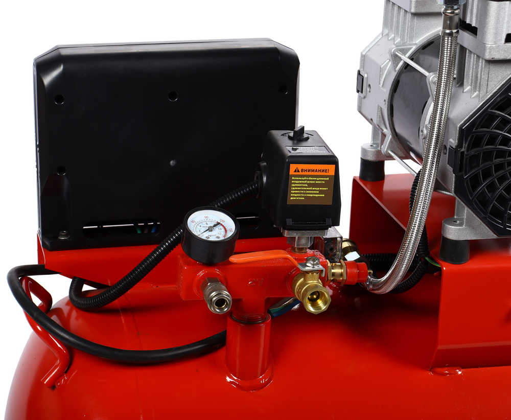 Компрессор пневматический 220В 4.5кВт 8атм. 420л/мин. ресивер-153л поршневой безмасляный GTE