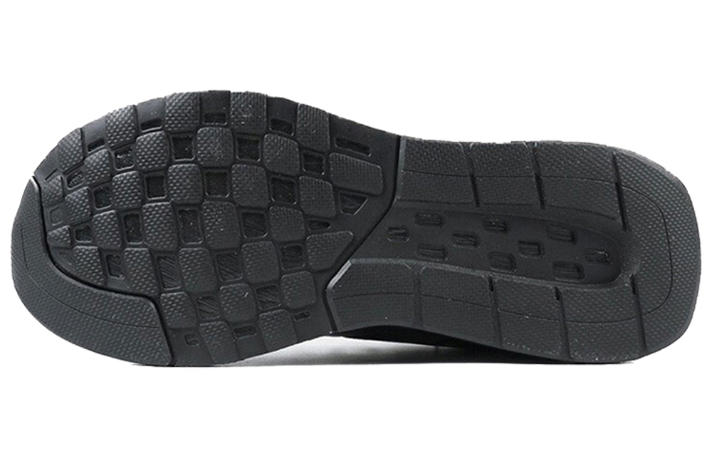 Кроссовки Adidas Showtheway