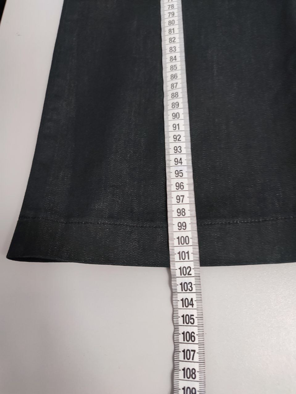 Брюки темного оттенка 44 размер