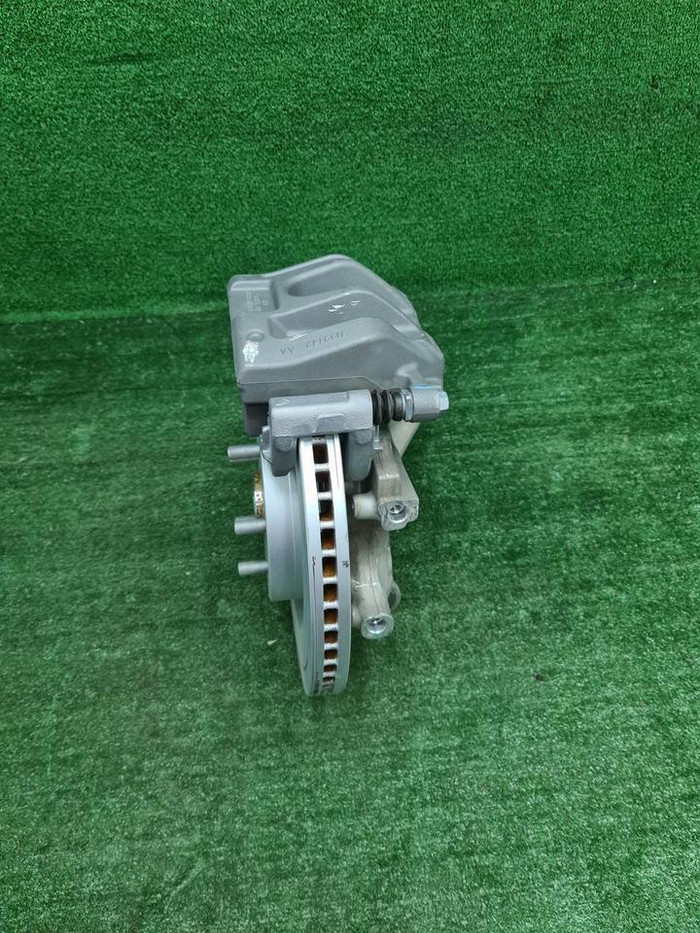 Кулак поворотный правый Lixiang L9 (2022-н.в.)